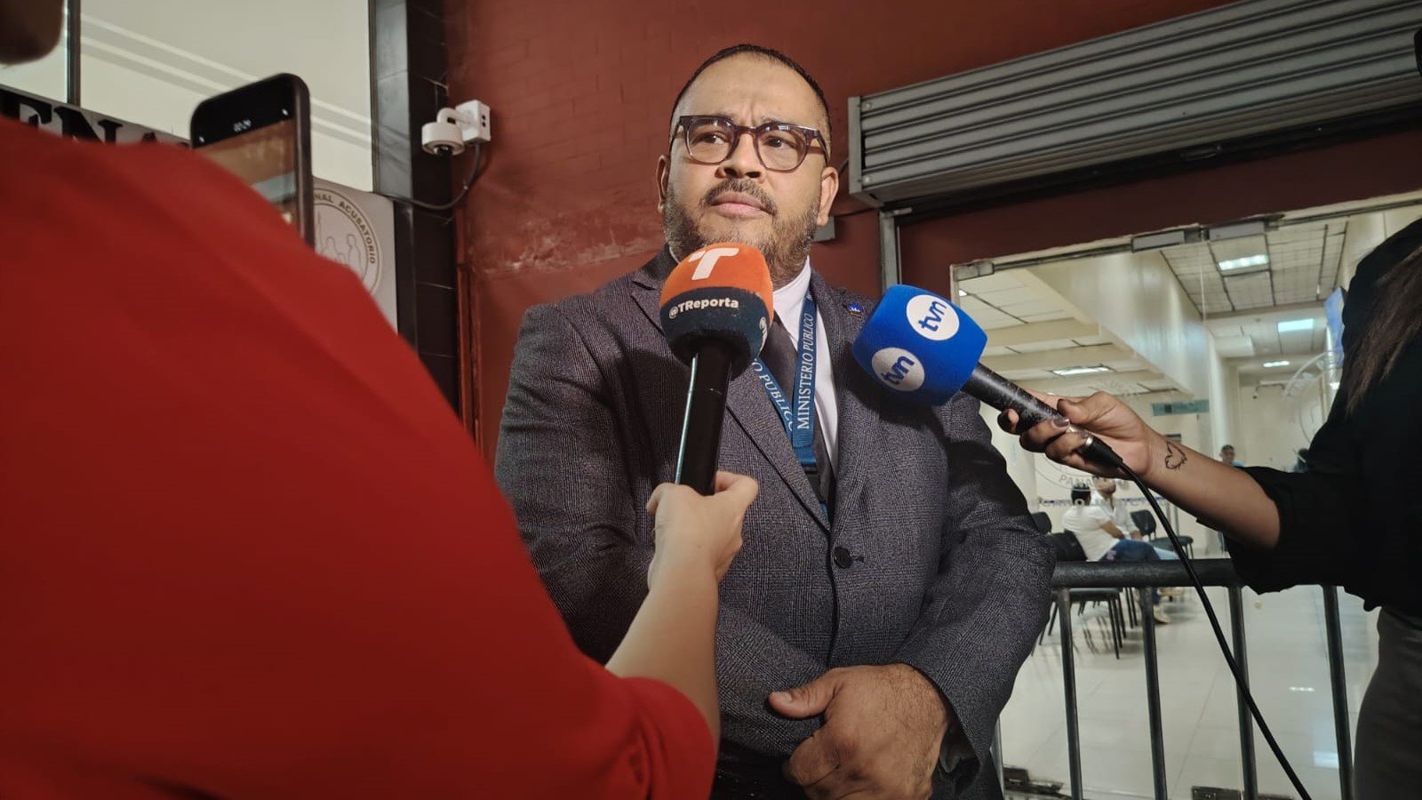 Ordenan detención de una persona por homicidio