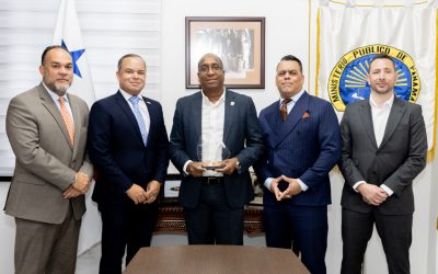 DEA entrega reconocimiento al Procurador General de la Nación