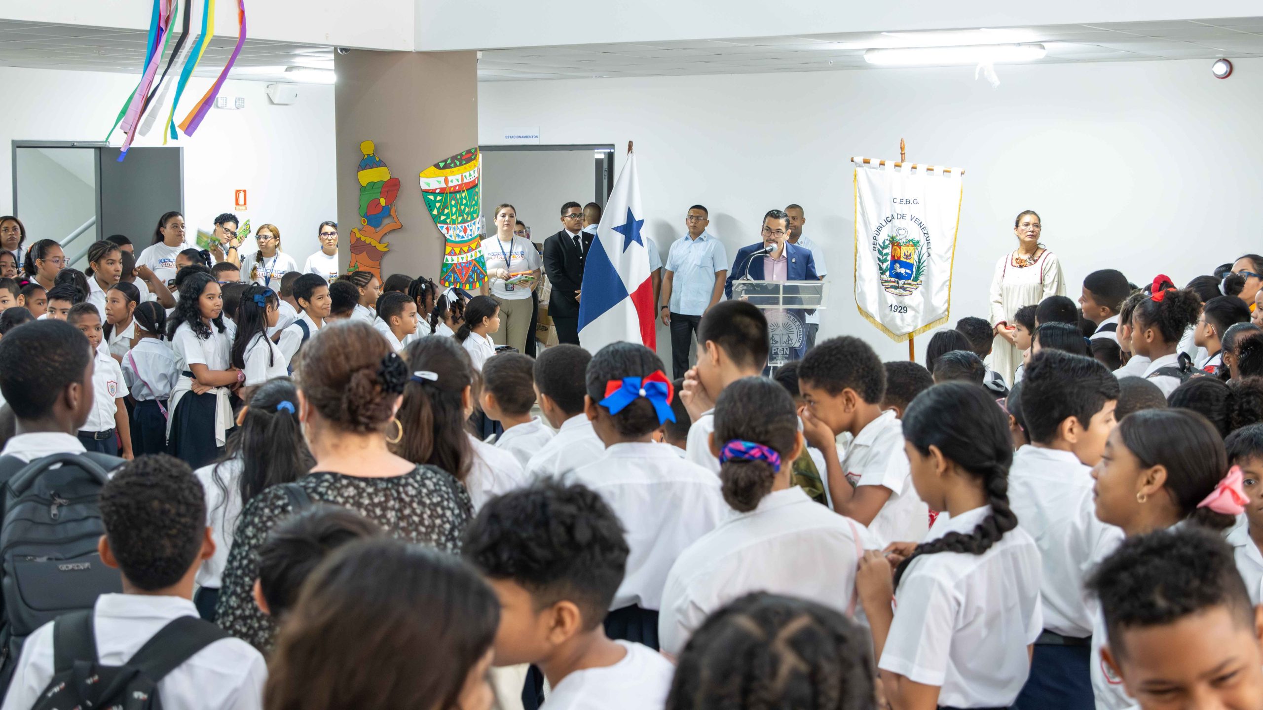 PGN participó de la campaña de valores de Honestín en la Escuela República de Venezuela