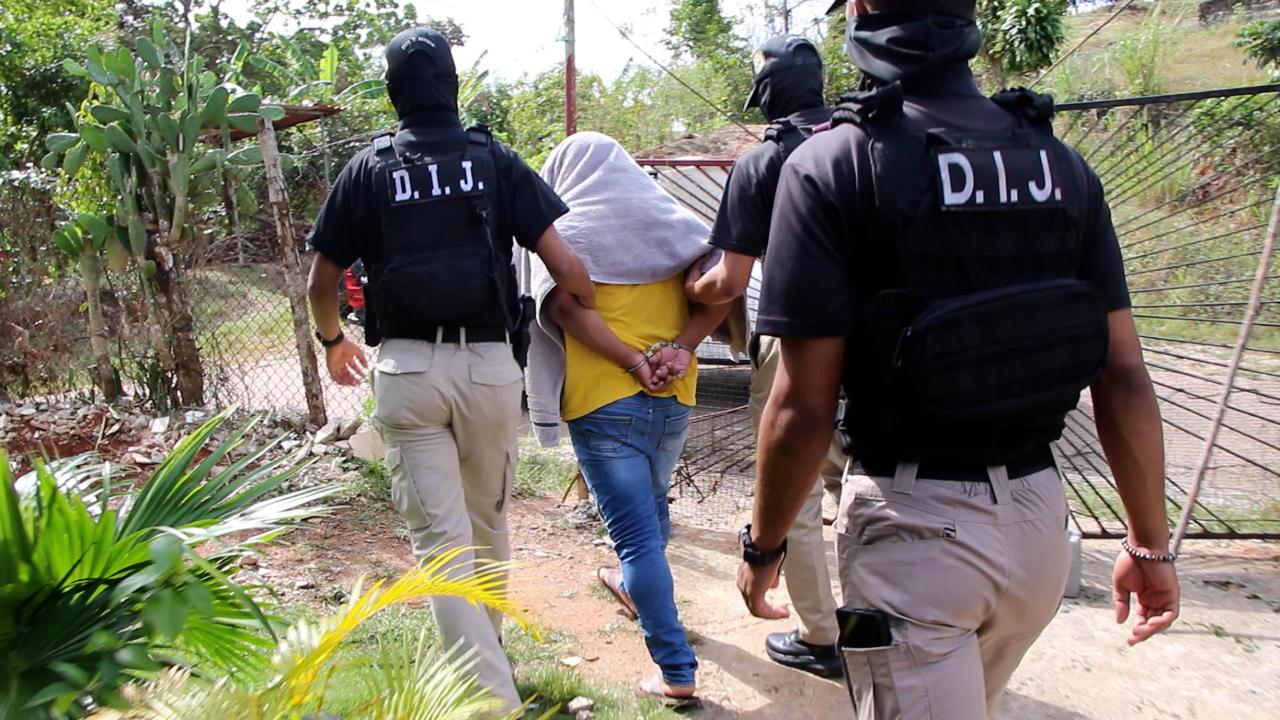 Mediante operación “Coyote 507” aprehenden a dos personas por tráfico ilícito de migrantes