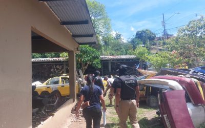 En operación “Ocar” aprehenden a dos personas y ubican indicios relacionados al hurto de auto en Panamá Oeste