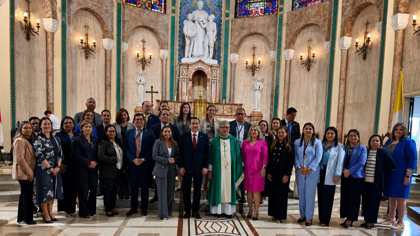 PGN participó en eucaristía al conmemorarse los 15 años de implementación del SPA