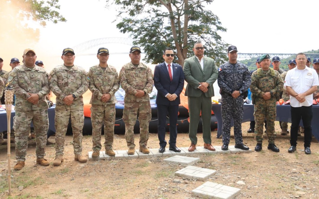 PGN presidió clausura de curso en operaciones de interdicción marítima