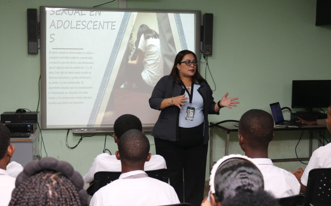 Fiscalía de Colón realiza sensibilización sobre “Prevención de abuso sexual en Adolescentes” a estudiantes de noveno grado