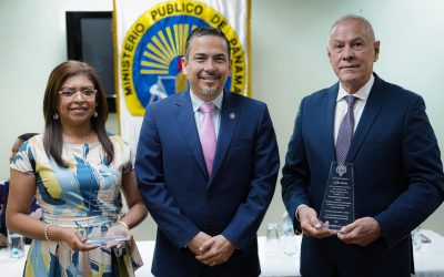 PGN rindió homenaje a distinguidos profesionales del derecho por su amplia trayectoria