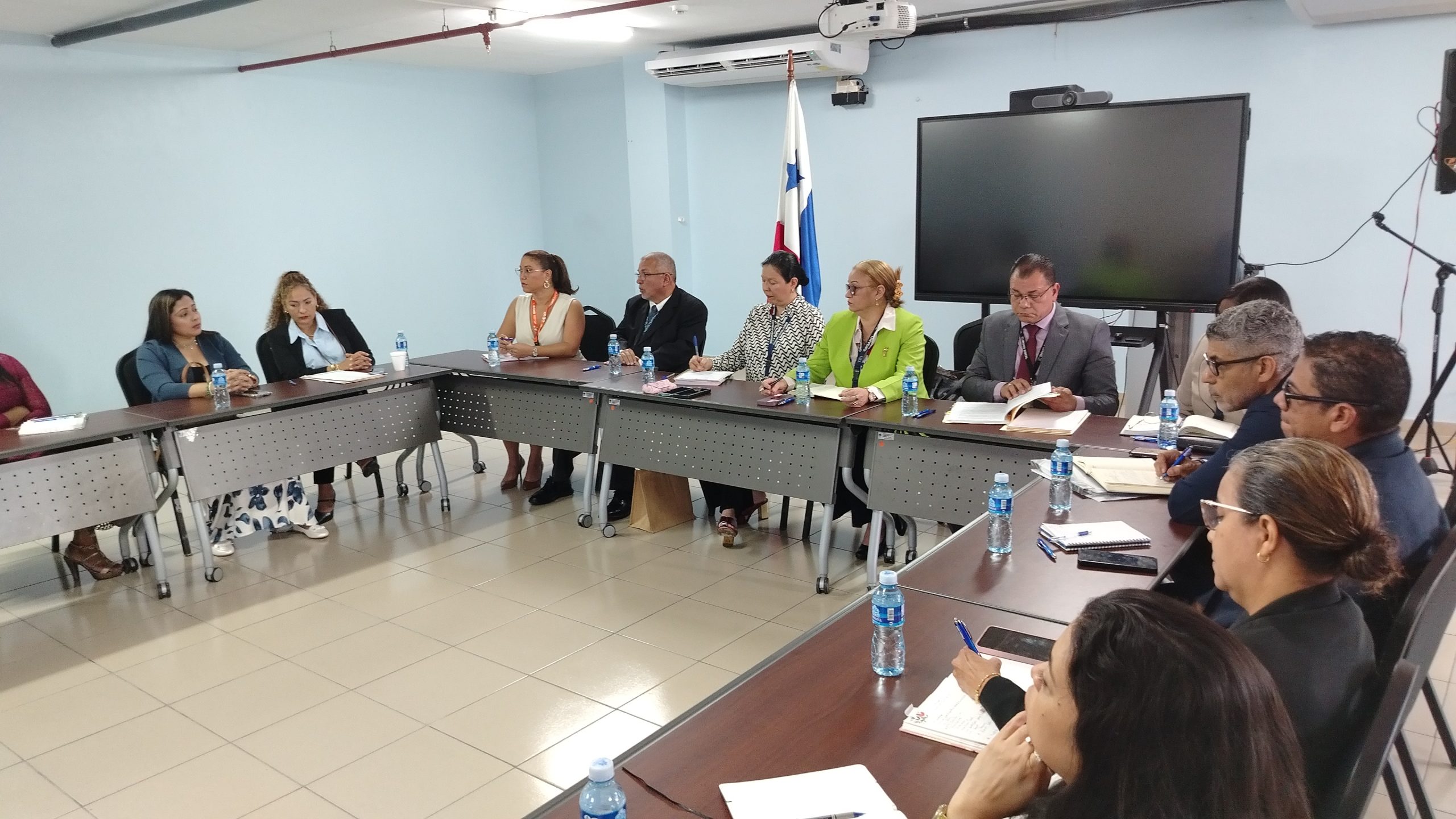 Fiscalía Regional de Panamá Oeste coordina estrategias para fortalecer la atención y seguimiento de casos vulnerables atendidos por instituciones de salud