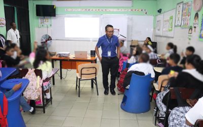 Más de 170 estudiantes de Vacamonte participaron en jornada de sensibilización para prevenir la explotación sexual