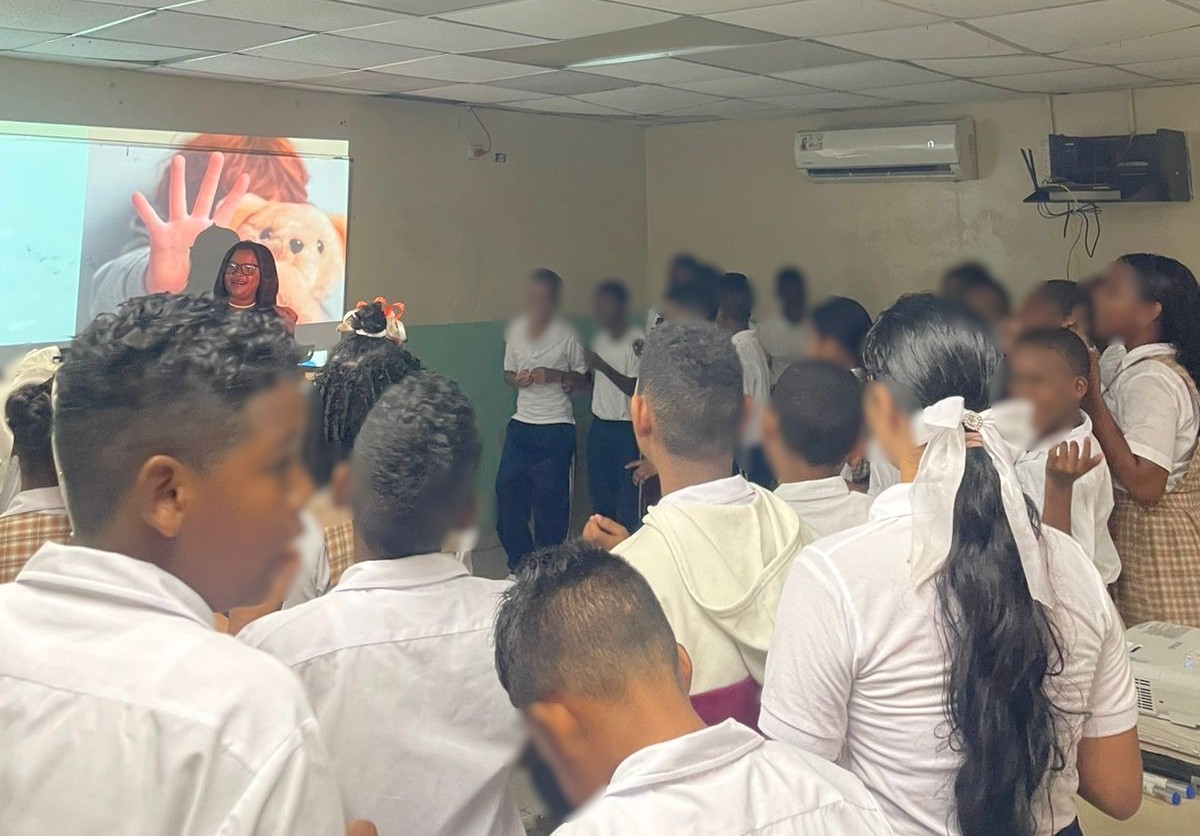 UPAVIT Colón sensibiliza a estudiantes sobre prevención del abuso sexual en Puerto Pilón