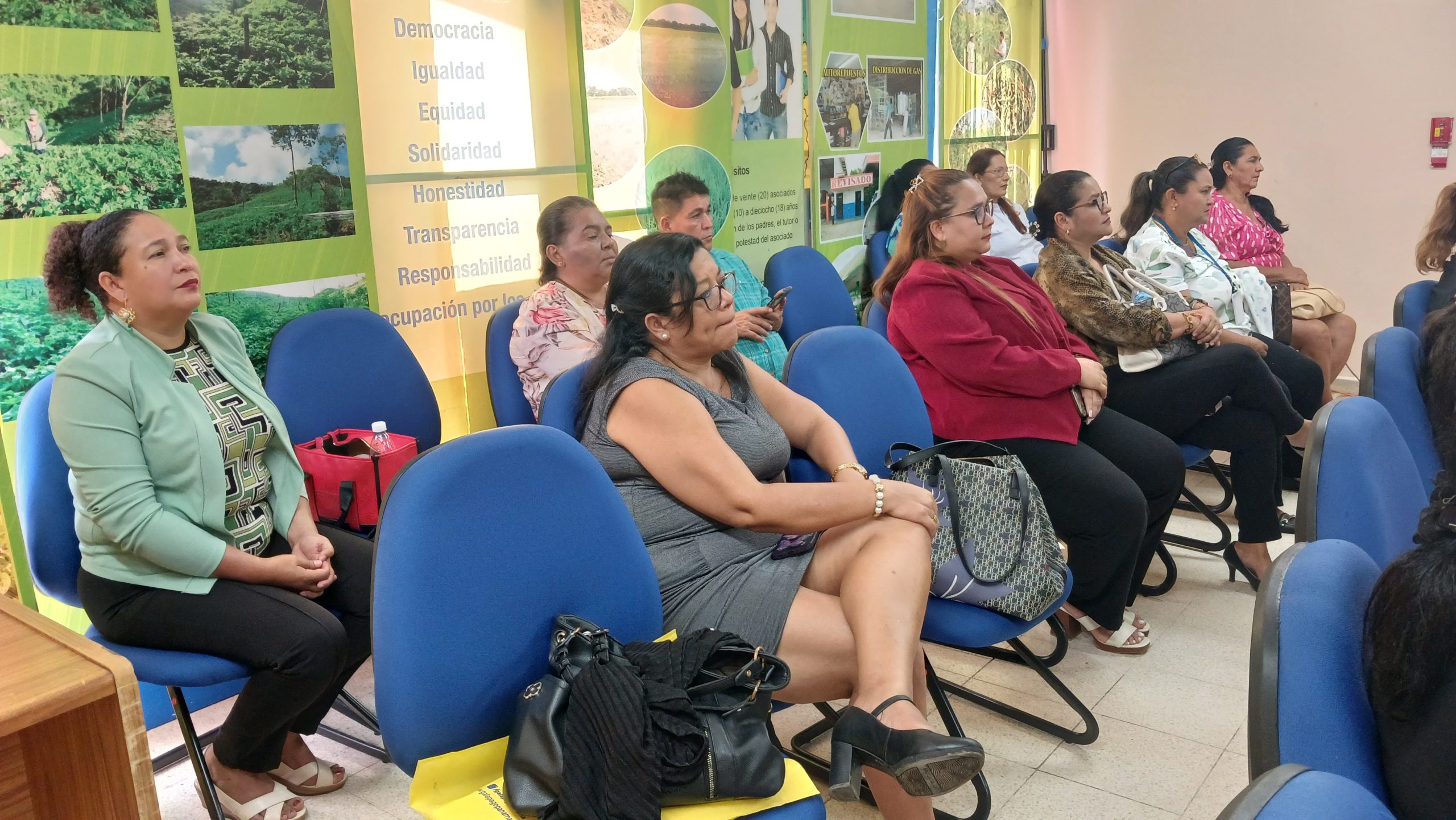 UPAVIT en Veraguas realiza jornada de capacitación dirigida a jueces comunitarios sobre trata de personas y migración ilegal