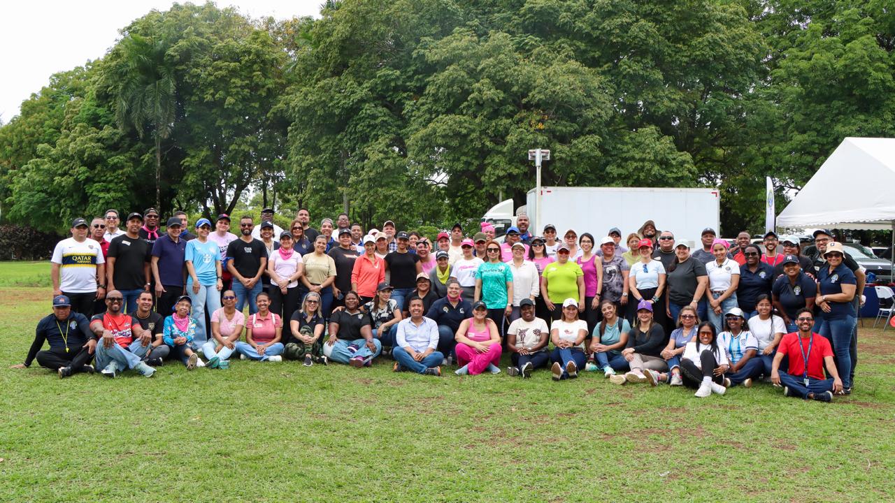 PGN impulsa liderazgo y trabajo en equipo de jefes mediante taller de cuerdas