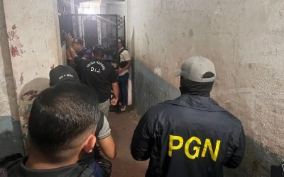 Fiscalía Superior Anticorrupción aprehende a exfuncionaria por presunta malversación de fondos
