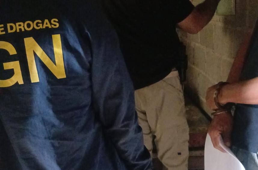 Un aprehendido y decomiso de presunta sustancia ilícita en Operativo Antidrogas en Soná