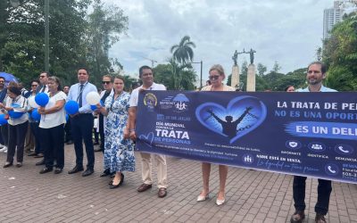 PGN realiza cadena humana para sensibilizar contra la Trata de Personas