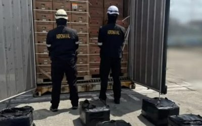 Fiscalía de Drogas incauta 210 paquetes con presunta sustancia ilícita en un puerto del Atlántico en la provincia de Colón