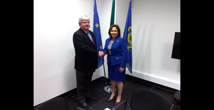 Procuradora Porcell y el Procurador de Brasil, Rodrigo Janot Monteiro de Barros.