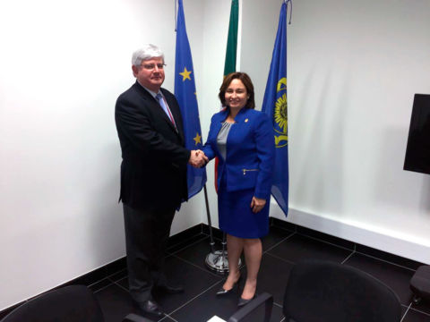 Procuradora Porcell y el Procurador de Brasil, Rodrigo Janot Monteiro de Barros.