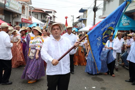 ‘Desfile de las Mil Polleras’