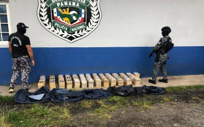 Fiscalía de Drogas de Panamá decomisa más de 700 paquetes de droga