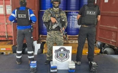 Fiscalía de Drogas incauta presunta sustancia ilícita dentro de un contenedor en el Pacífico