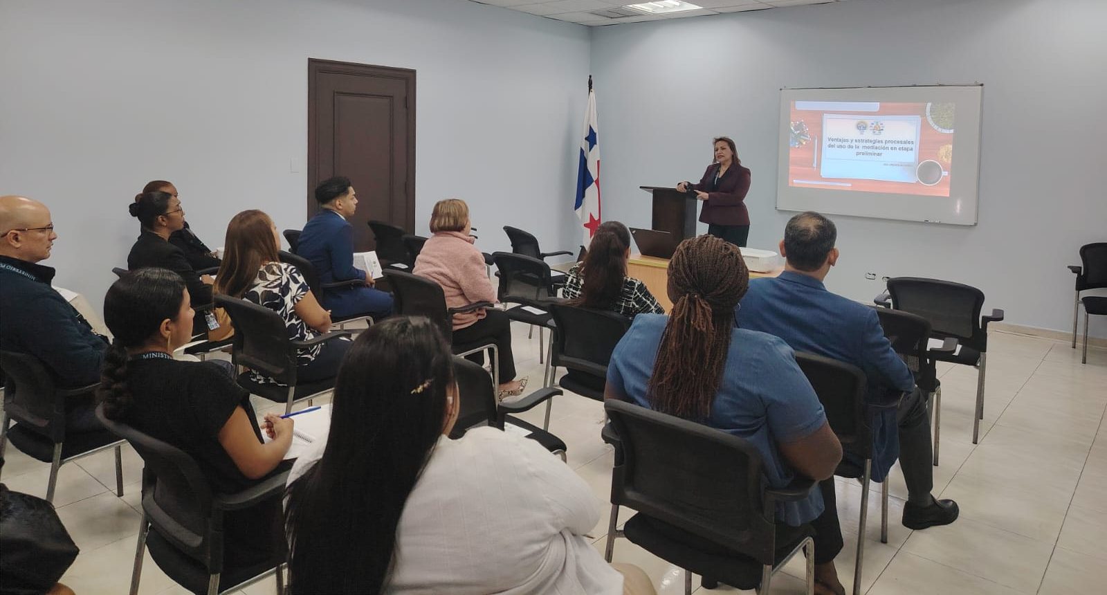 SENAPASC realizó conversatorio en San Miguelito